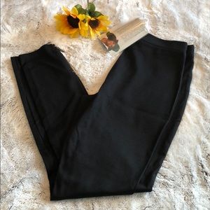 Black ankle-zip leggings